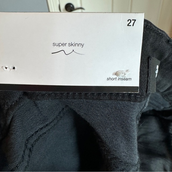 7 for All Mankind Black Super Skinny Short Inseam - Picture 7 of 7
